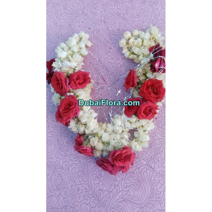 Fresh Jasmine Flower (Gajra) for Hair with Roses