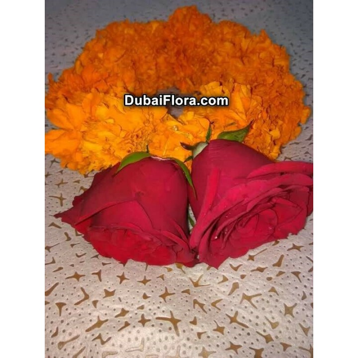 Fresh Marigold Flower Bracelet with 2 Roses (2 Pieces)