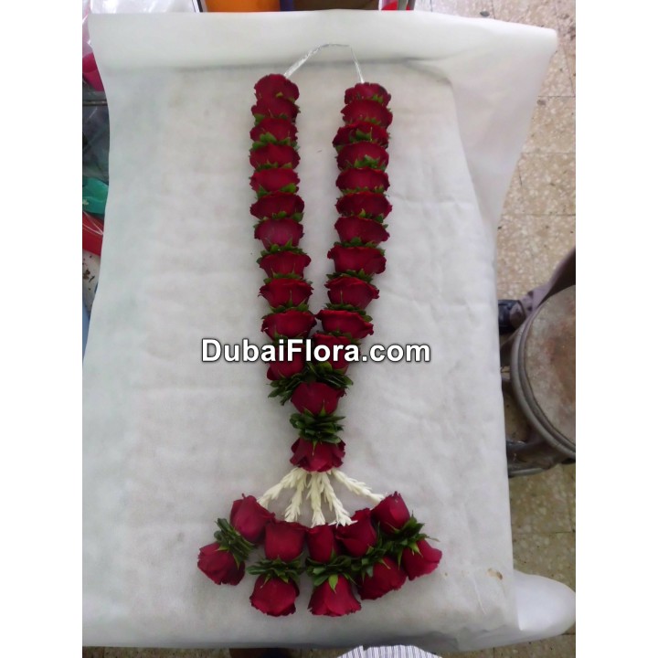 Fresh Red Roses & Green Leaves Garland – 30 Inches
