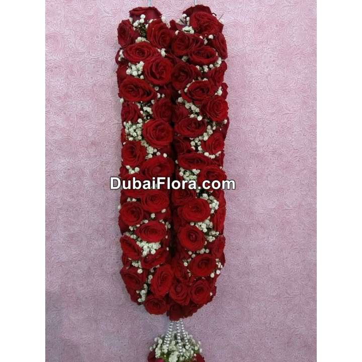 Fresh Red Roses Garland