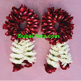 Fresh Pair of Hand Bracelet with Red Petals and Tassels
