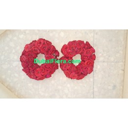Fresh Pair of Hand Bracelet with Small Baby Roses
