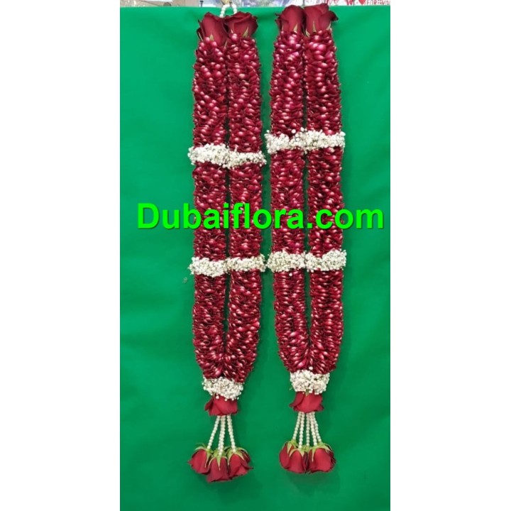 Fresh Pair of Rose Petals Garland