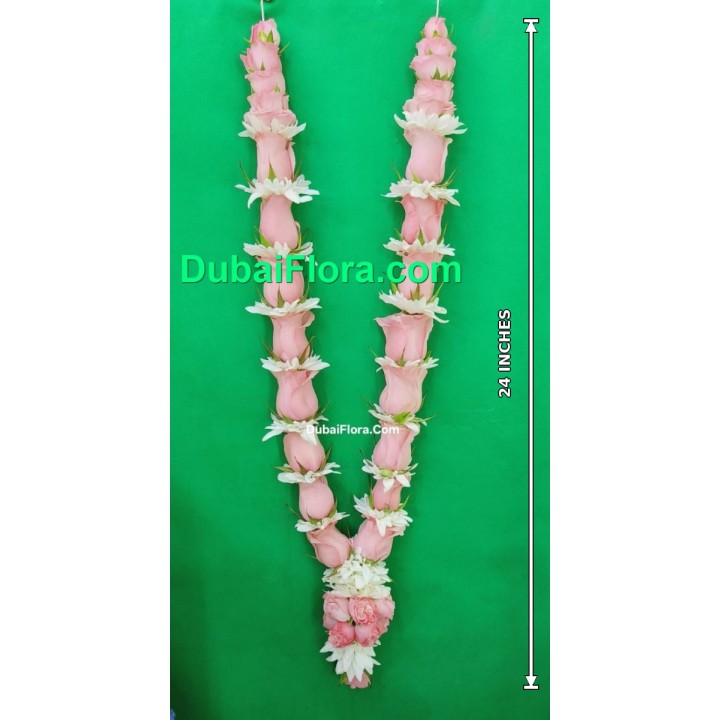 Fresh Garland with Pink Rose and White Chrysanthemum