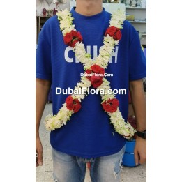 Fresh Baddi with Tuberoses and Red Baby Roses