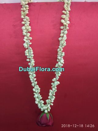 Jasmine Garland with Rose