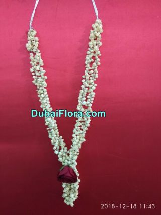 Jasmine Garland with Rose