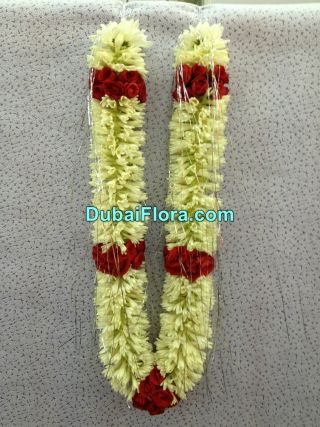 Tuberose and Fresh Baby Red Roses Garland  30 Inches