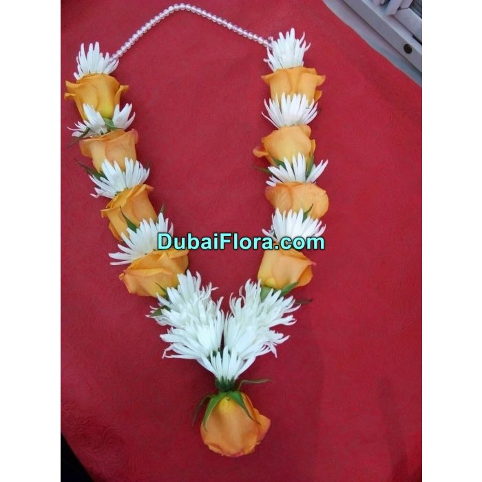 Chrysanthemum and Roses Garland