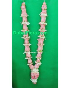 Garland with pink rose and whte hrysanthemum 